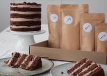 Lade das Bild in den Galerie-Viewer, BAKE & NOURISH Backbox Schokotorte